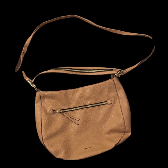 Nine West Handbags - Nine West crossbody Purse